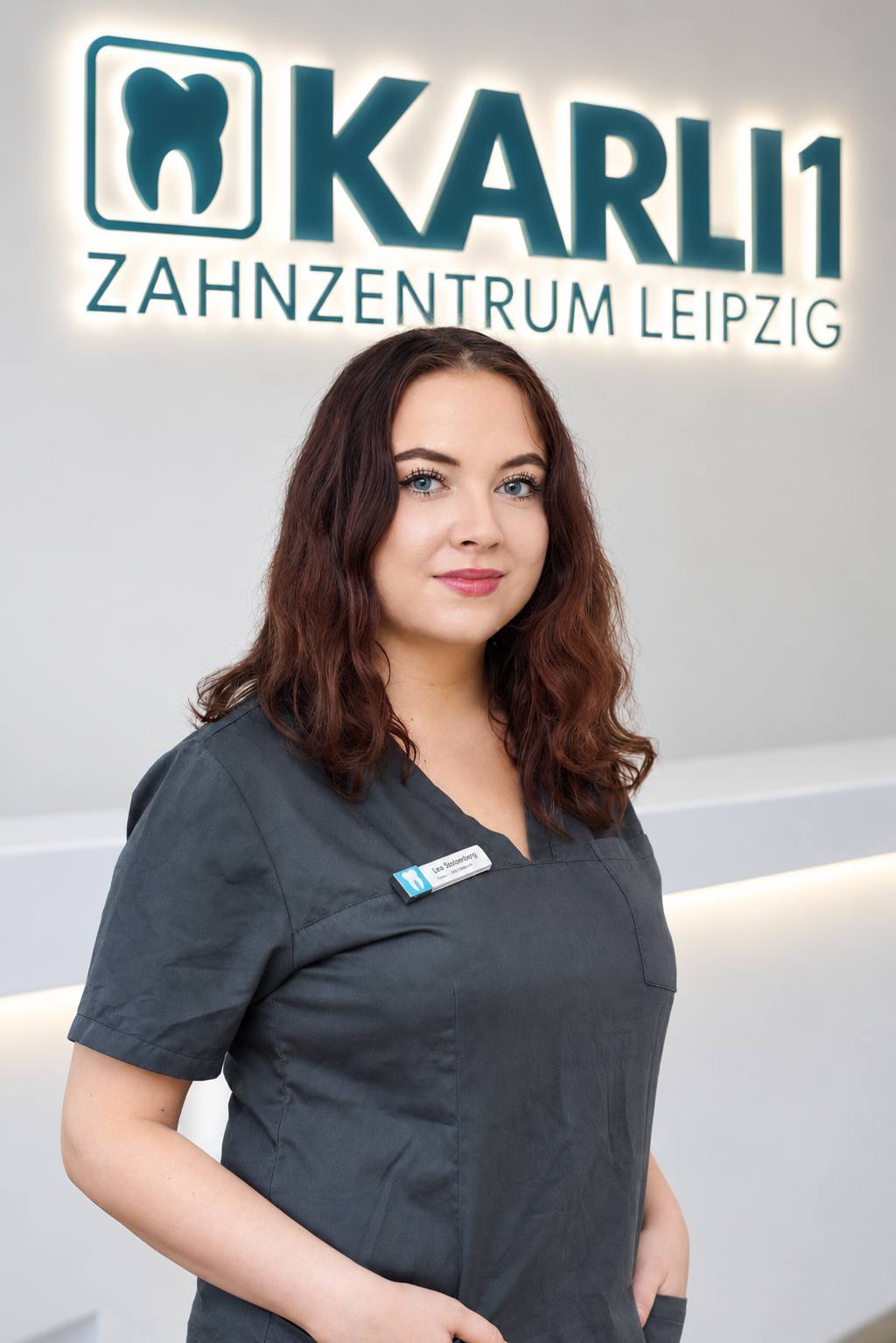 Lisa – Praxismanagerin, Zahnmedizinische Fachangestellte