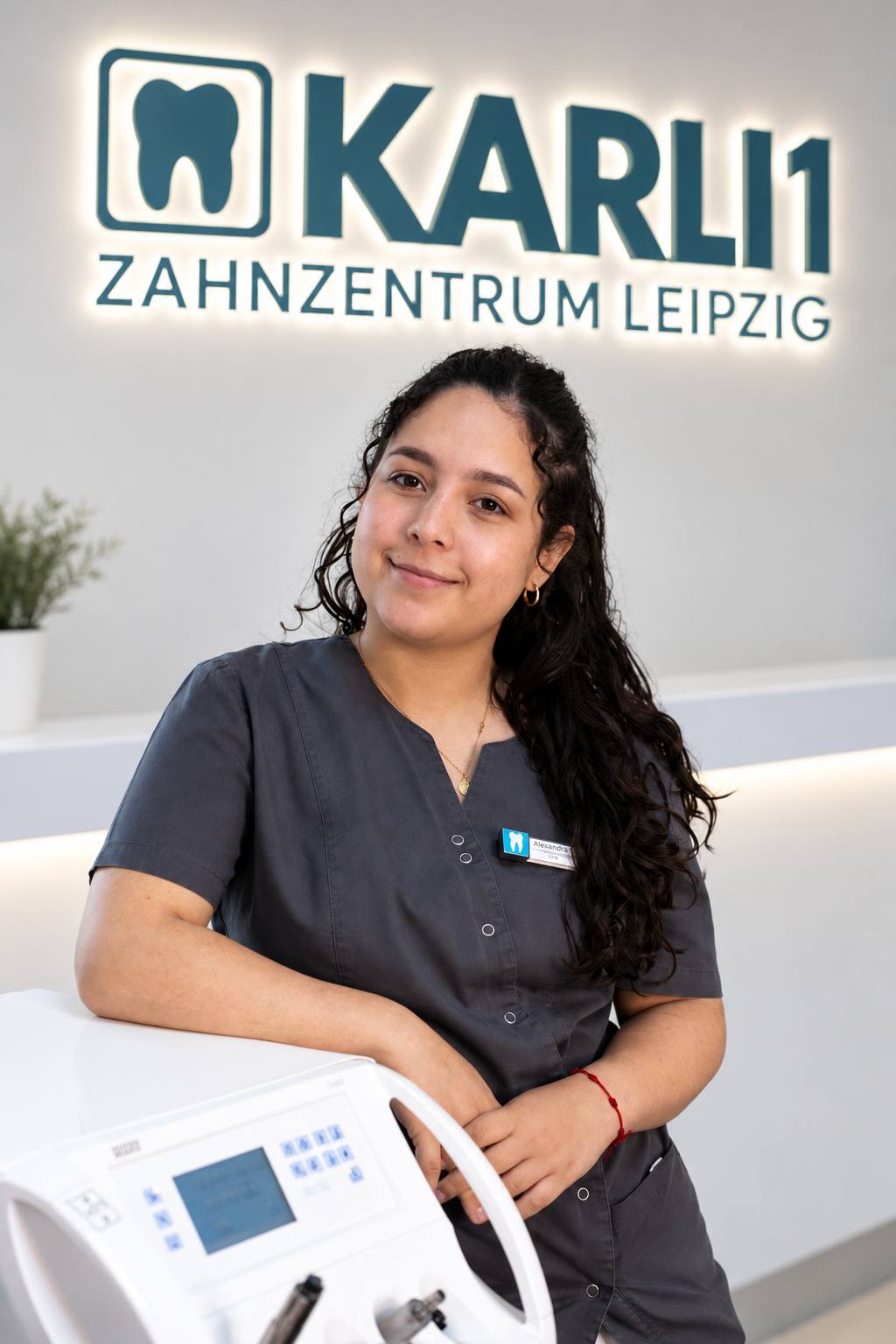 Alexandra – Auszubildende Zahnmedizinische Fachangestellte